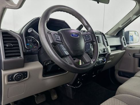 Used 2017 Ford F150 XLT image 19