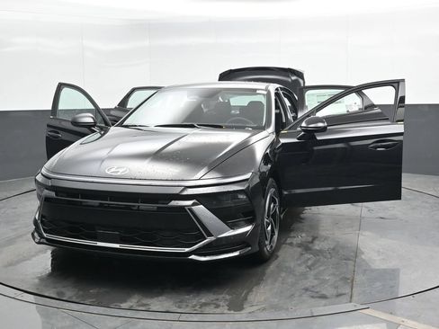 New 2026 Hyundai Sonata SEL FWD image 30