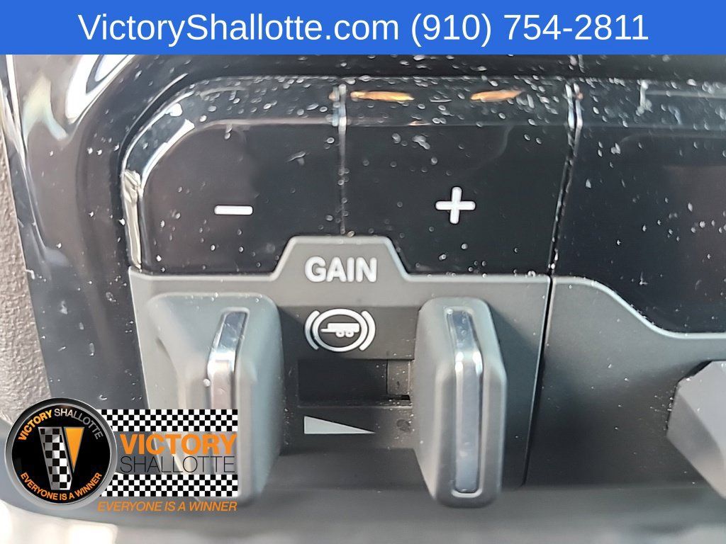 Used 2026 RAM 2500 Big Horn AWD/4WD image 9