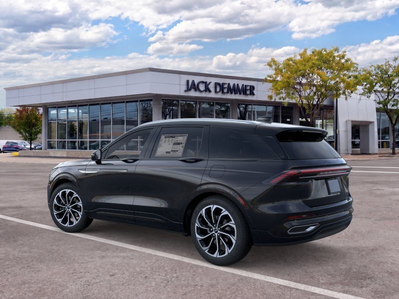 Used 2026 Lincoln Nautilus Reserve AWD/4WD image 4