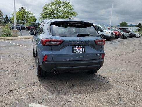 Certified 2025 Ford Escape ST-Line Select AWD/4WD image 10