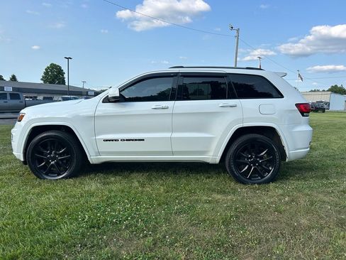 Used 2021 Jeep Grand Cherokee Altitude AWD/4WD image 8