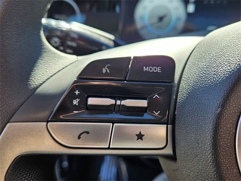 Used 2024 Hyundai Elantra SEL image 24