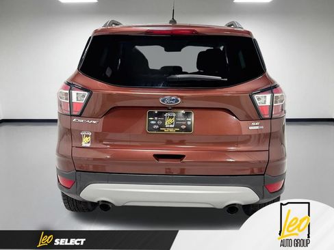 Used 2018 Ford Escape SE AWD/4WD image 8