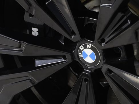Used 2024 BMW X7 M60i AWD/4WD image 22