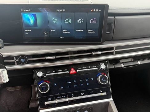 Used 2025 Hyundai Santa Fe SEL image 9