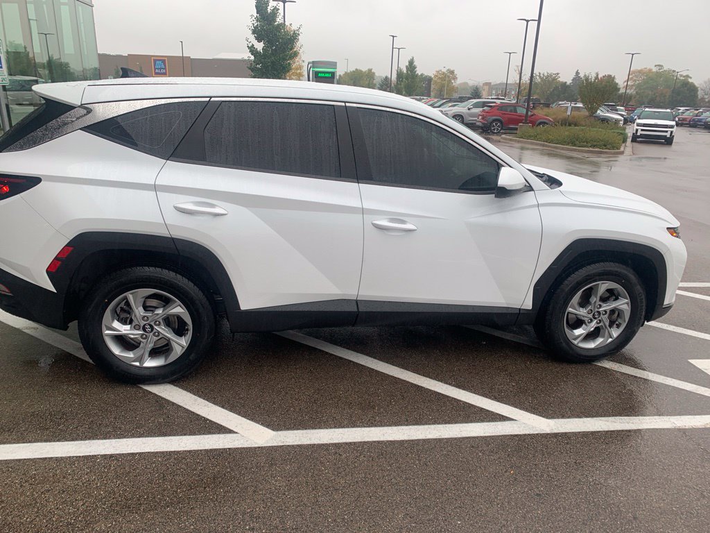 Used 2022 Hyundai Tucson SE w/ Cargo Package AWD/4WD image 7