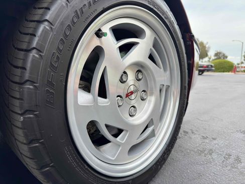 Used 1990 Chevrolet Corvette Coupe image 27