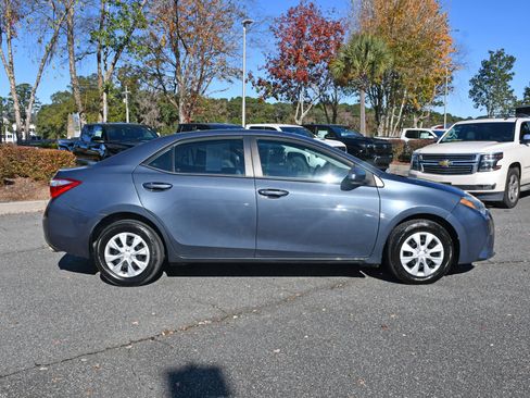 Used 2015 Toyota Corolla L image 5