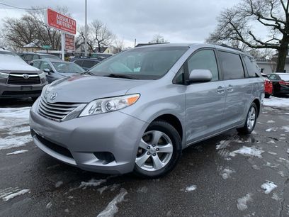 Used 2015 Toyota Sienna LE