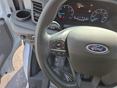 Used 2023 Ford Transit 350 XLT image 9