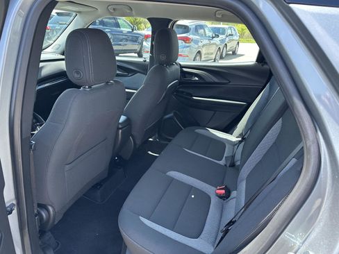 Used 2023 Chevrolet TrailBlazer LS FWD image 13