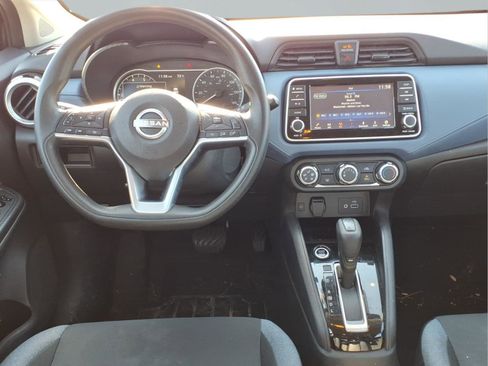 Used 2023 Nissan Versa SV FWD image 4