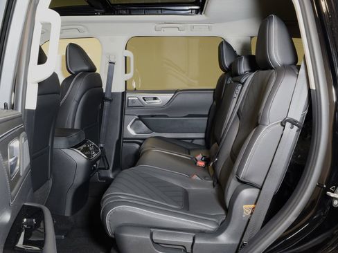 New 2026 INFINITI QX80 Luxe w/ Cargo Package AWD/4WD image 30