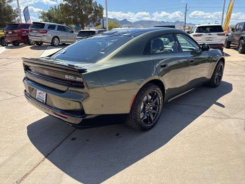 New 2026 Dodge Charger Scat Pack w/ Blacktop Package AWD/4WD image 5