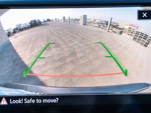 Used 2022 Volkswagen Taos SE w/ Panoramic Sunroof Package image 25