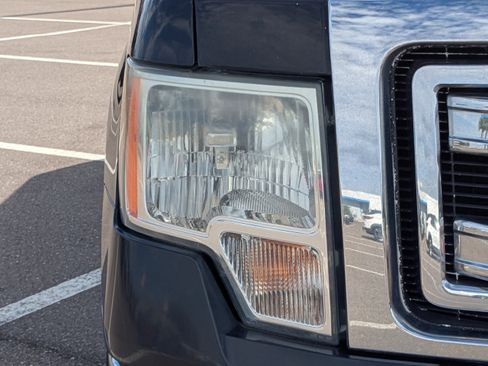 Used 2013 Ford F150 XLT w/ XLT Chrome Pkg image 9