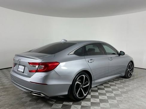 Used 2018 Honda Accord Sport image 5