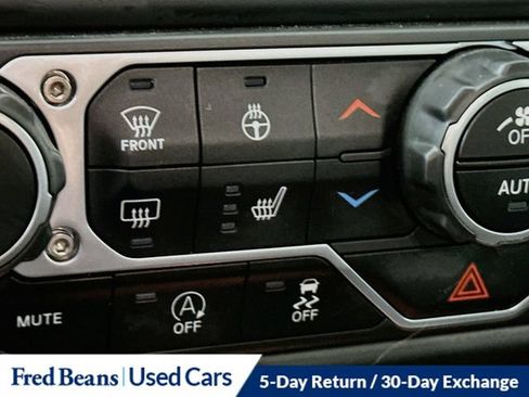 Used 2023 Jeep Gladiator Sport AWD/4WD image 26