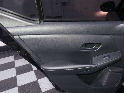 Used 2025 Nissan Sentra SV FWD image 24