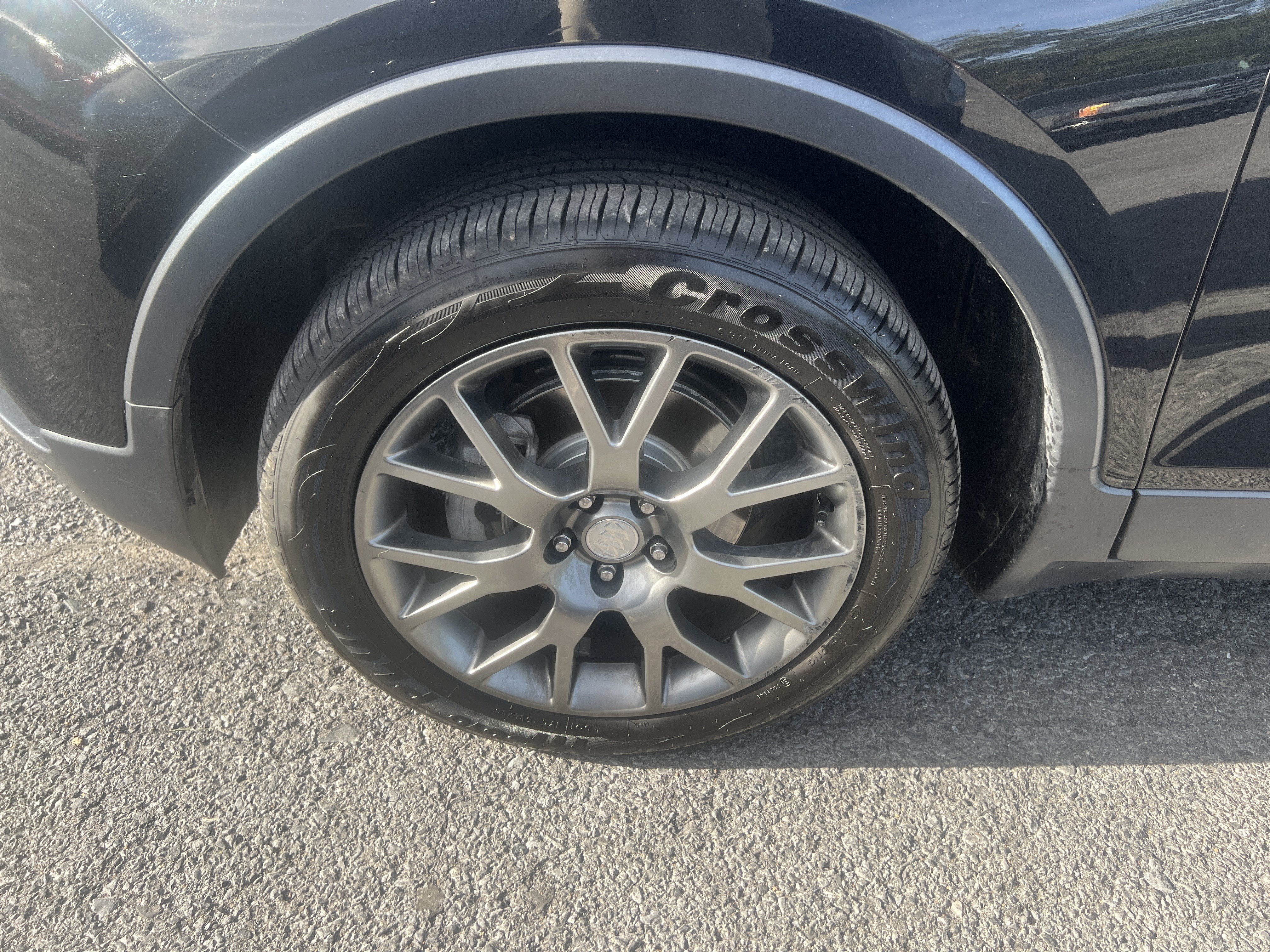 Used 2019 Buick Encore Sport Touring AWD/4WD image 11