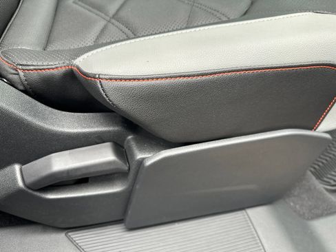 Certified 2026 Volkswagen Atlas Peak Edition AWD/4WD image 35