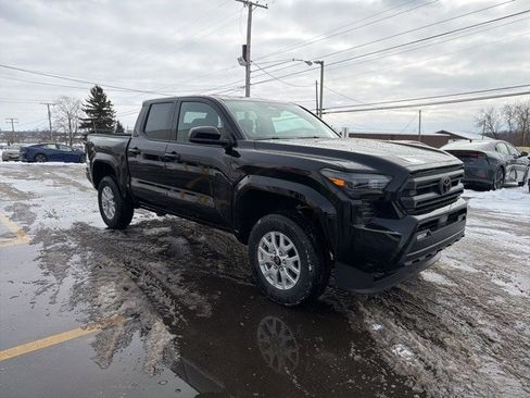 New 2026 Toyota Tacoma SR5 image 8