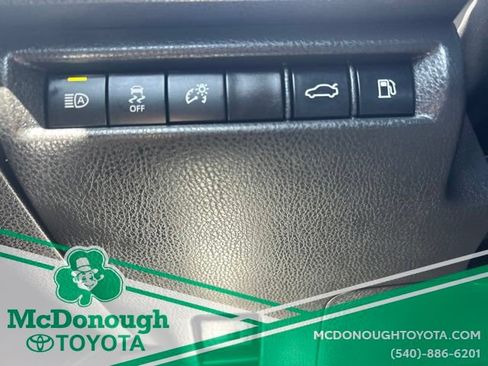 Certified 2025 Toyota Camry SE FWD image 16