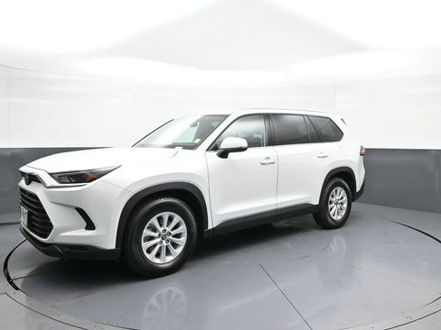 Certified 2026 Toyota Grand Highlander XLE image 10