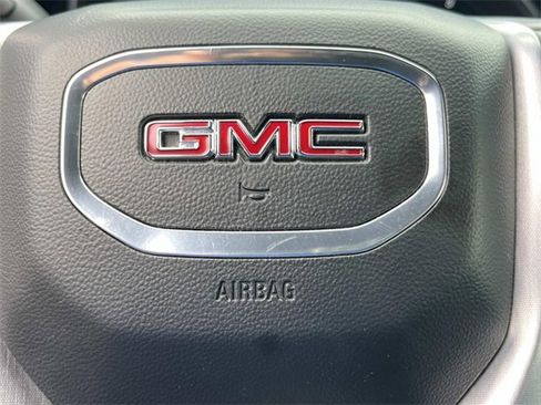 Used 2024 GMC Sierra 1500 SLT image 33