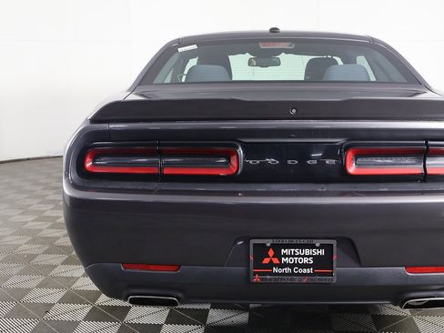 Used 2019 Dodge Challenger SXT image 12