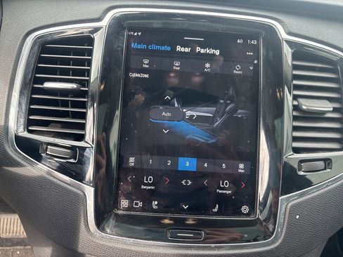 Certified 2023 Volvo XC90 B5 Plus image 22