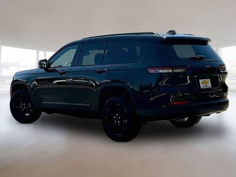 Used 2024 Jeep Grand Cherokee L Altitude AWD/4WD image 4