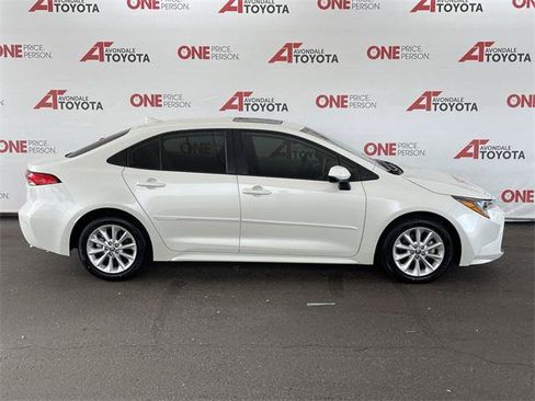 Certified 2020 Toyota Corolla LE w/ LE Premium Package FWD image 2