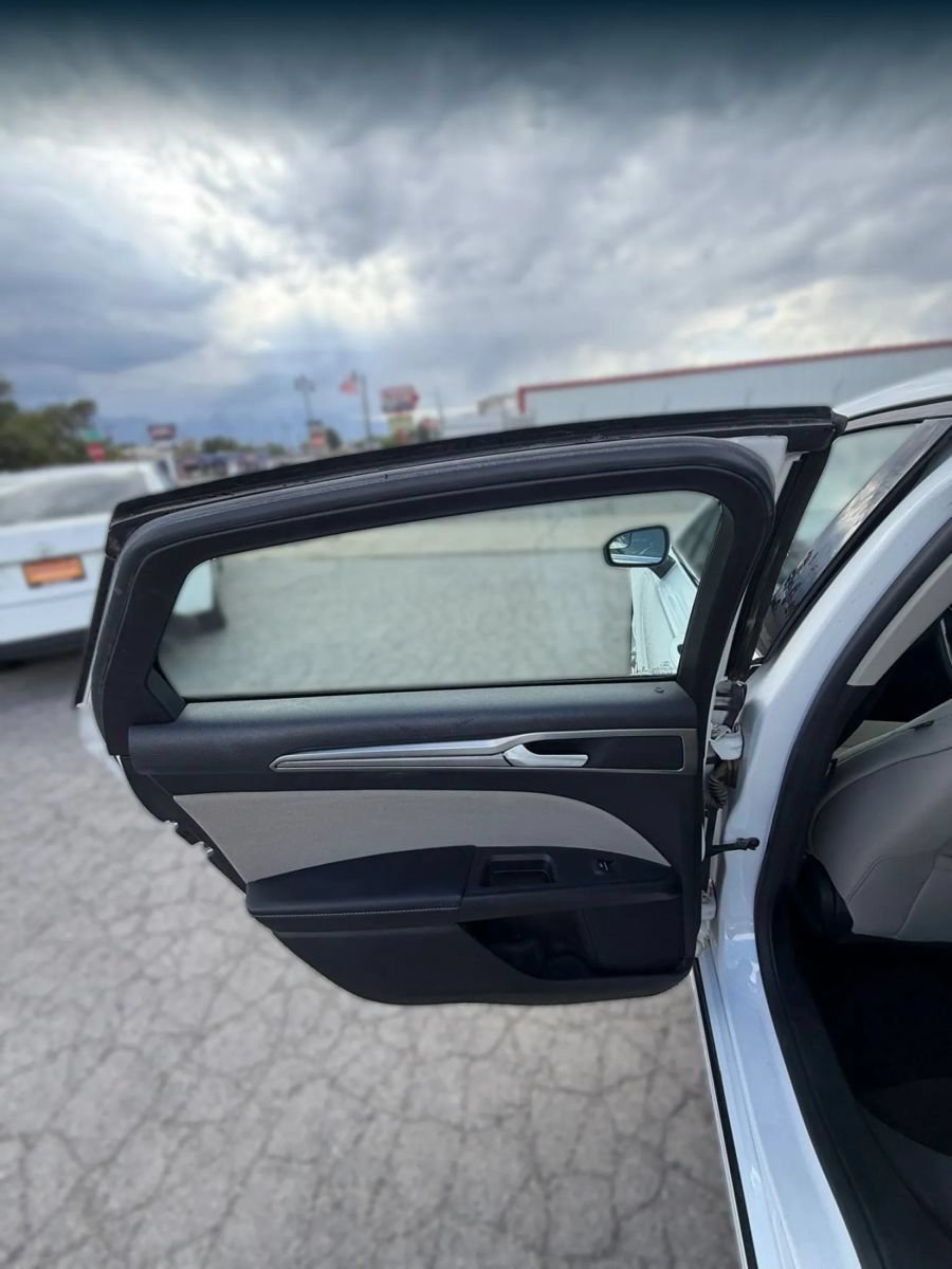Used 2018 Ford Fusion S FWD image 12