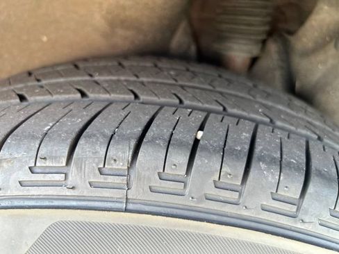Used 2018 Honda CR-V LX image 15