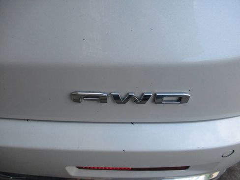 Used 2022 GMC Acadia Denali w/ Denali Ultimate Package AWD/4WD image 15