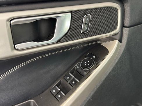 Used 2023 Ford Explorer XLT w/ Equipment Group 202A image 38