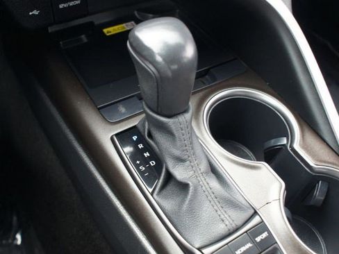 Used 2023 Toyota Camry XSE image 11