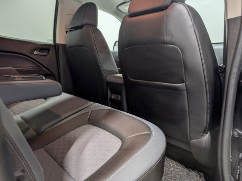 Used 2021 Chevrolet Colorado Z71 w/ Z71 Midnight Edition image 19