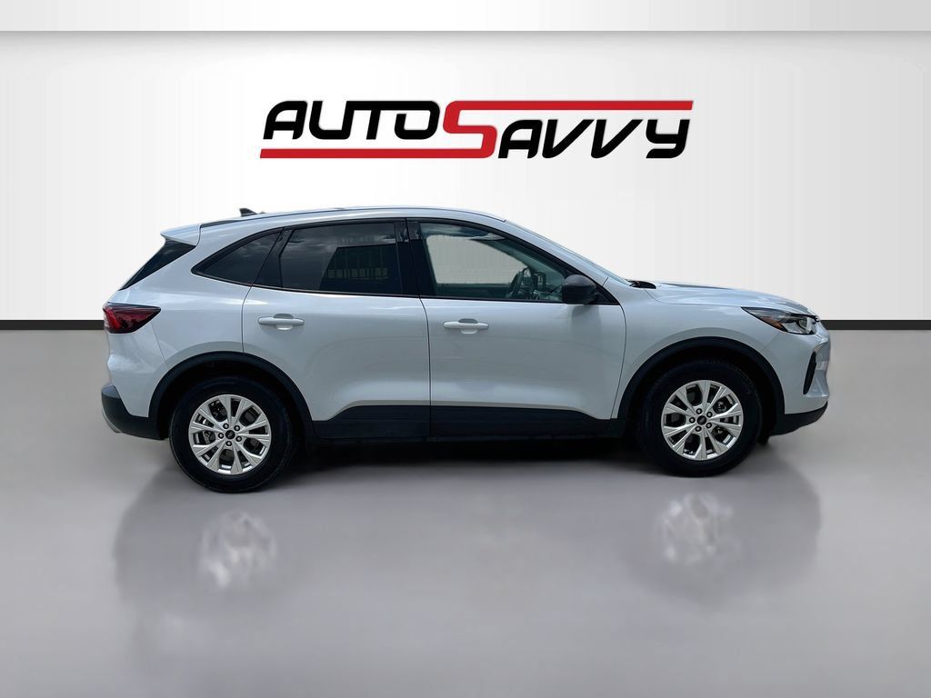 Used 2025 Ford Escape Active FWD image 8