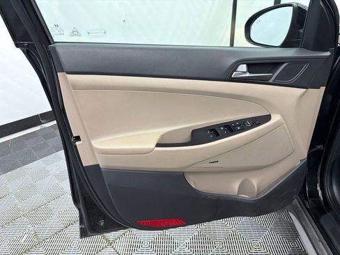 Used 2017 Hyundai Tucson SE Plus image 11