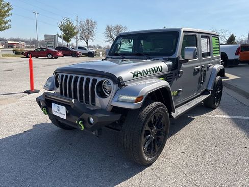 Used 2021 Jeep Wrangler Unlimited Sahara image 12