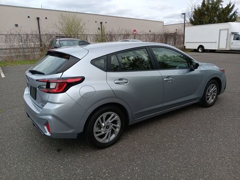 Used 2024 Subaru Impreza 2.0i AWD/4WD image 3