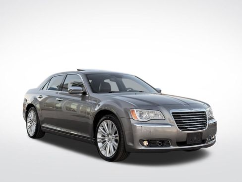 Used 2011 Chrysler 300 C w/ Sound Group image 3