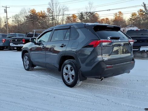 Used 2024 Toyota RAV4 XLE image 7