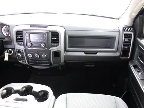Used 2018 RAM 1500 Express w/ Express Value Package image 37