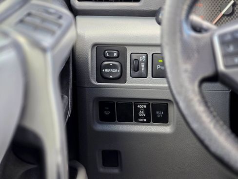 Used 2012 Toyota 4Runner SR5 w/ Premium Pkg AWD/4WD image 18