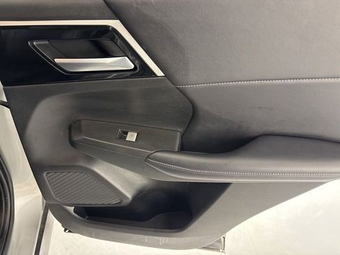 Used 2024 Mitsubishi Outlander SE image 23