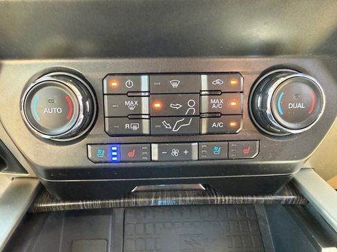 Used 2021 Ford F350 Lariat w/ Lariat Ultimate Package image 31